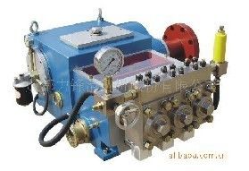 300bar Cold Water Industrial High Pressure Plunger Pumps For Refinery Fields